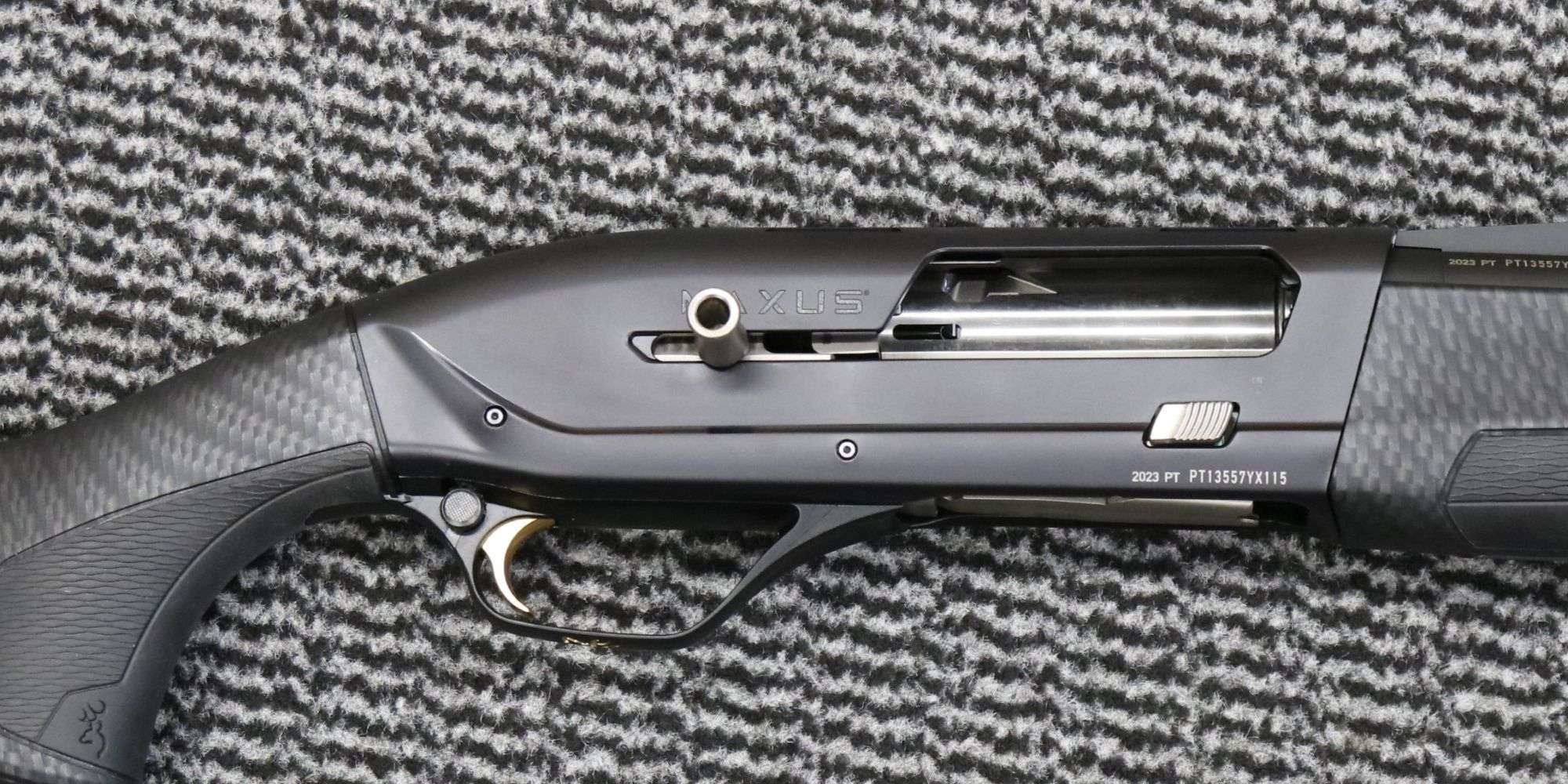 Browning 12 gauge MAXUS II CARBON FIBRE