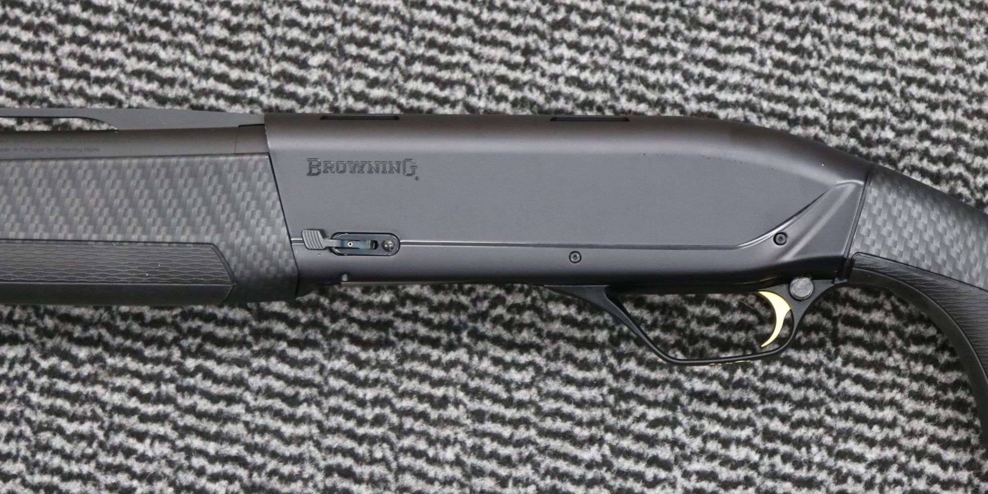 Browning 12 gauge MAXUS II CARBON FIBRE