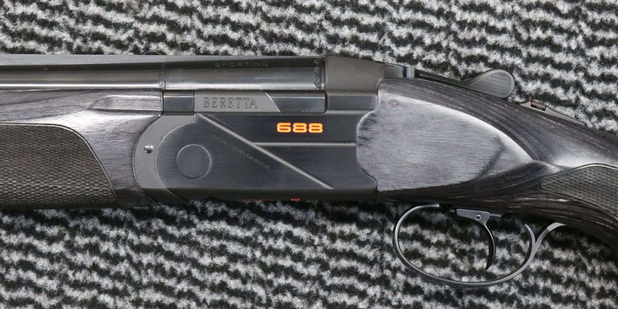 Beretta 12 gauge 688 BLACK PERFORMANCE ADJ